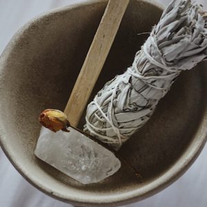 Composition de auge blache et Palo santo Composition de auge blache et Palo santo