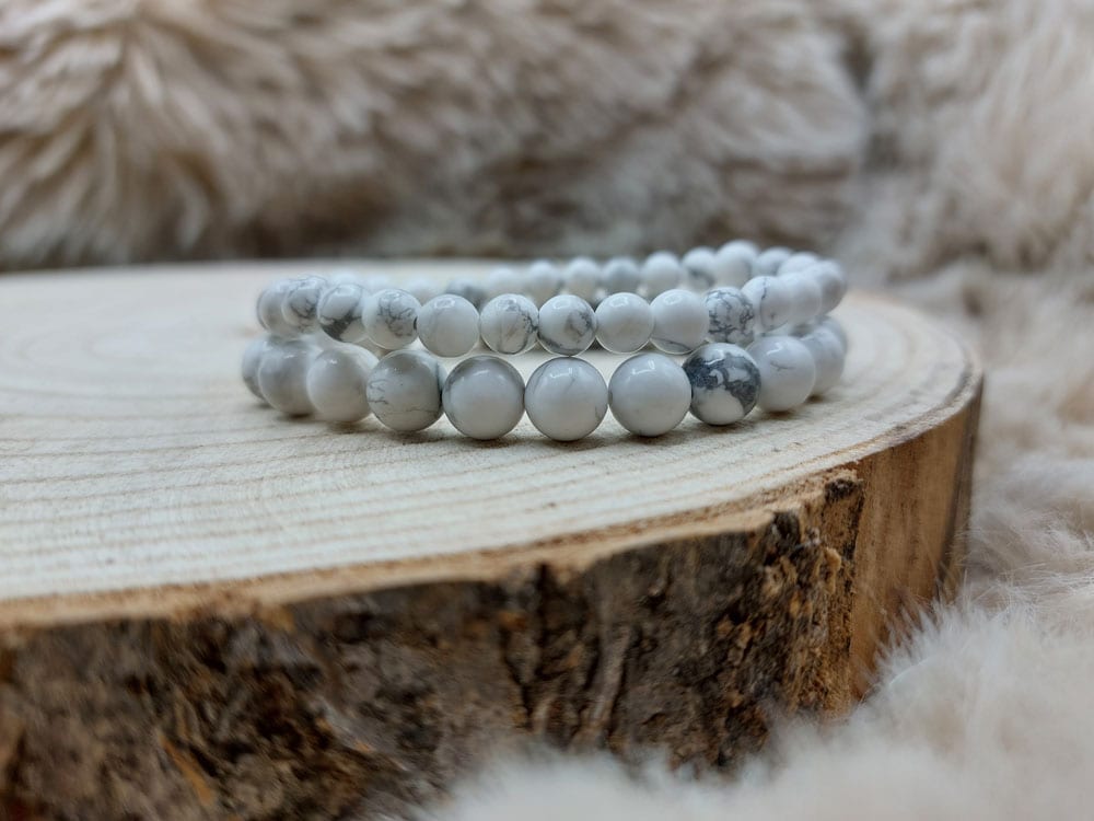 Howlite-6mm-et-8mm Howlite-6mm-et-8mm