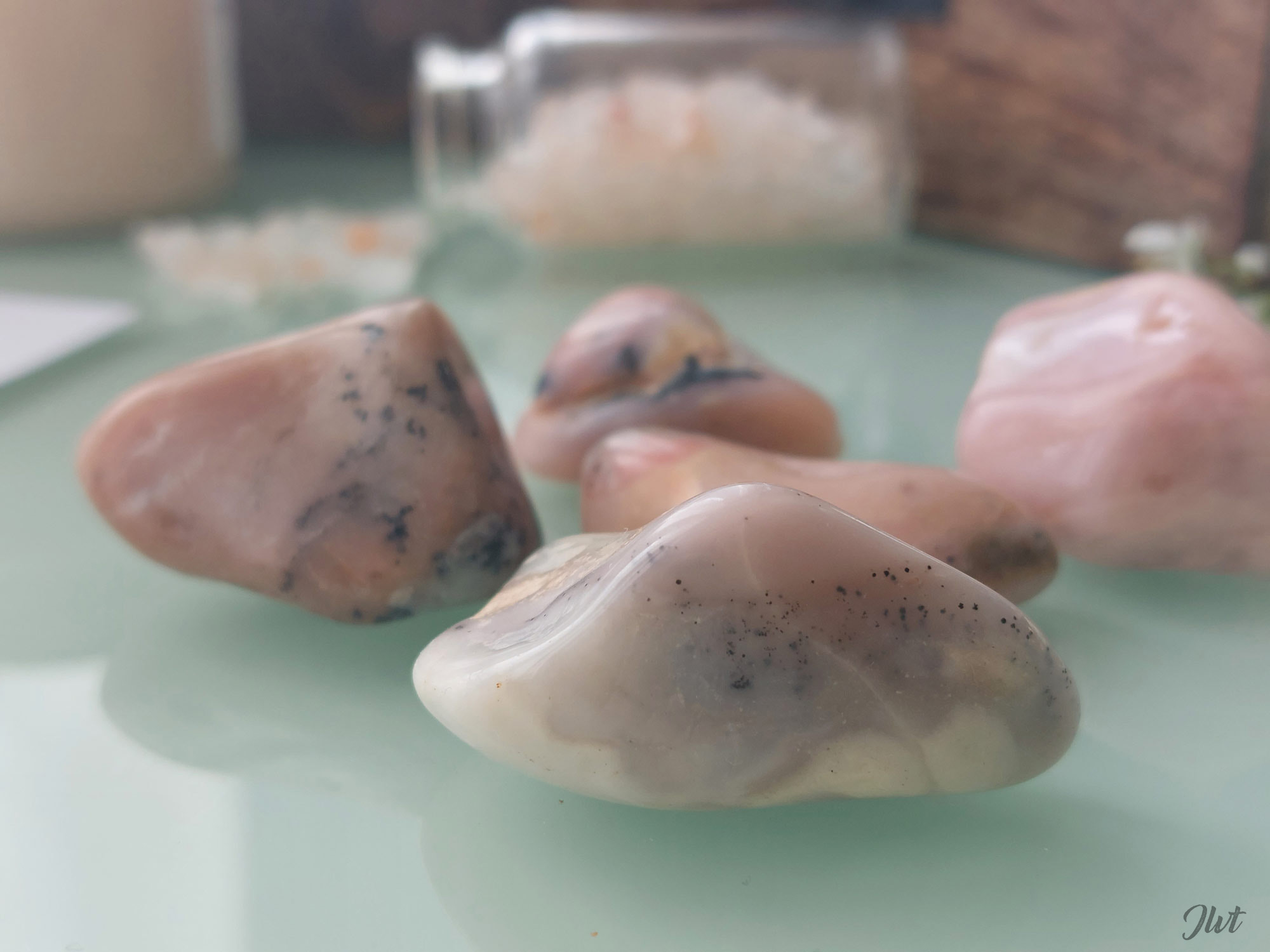 Opale rose (1) Opale rose (1)