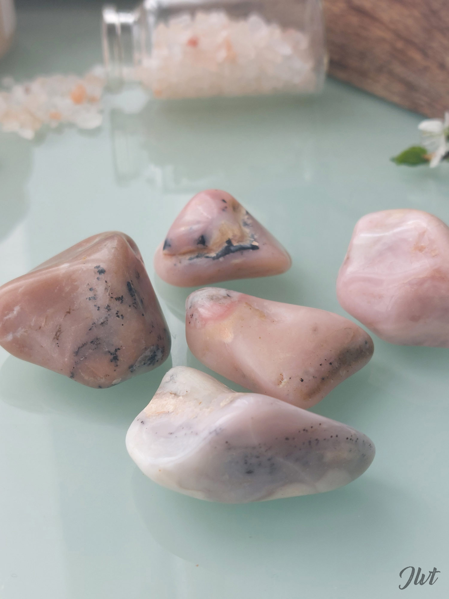 Opale rose (2) Opale rose (2)