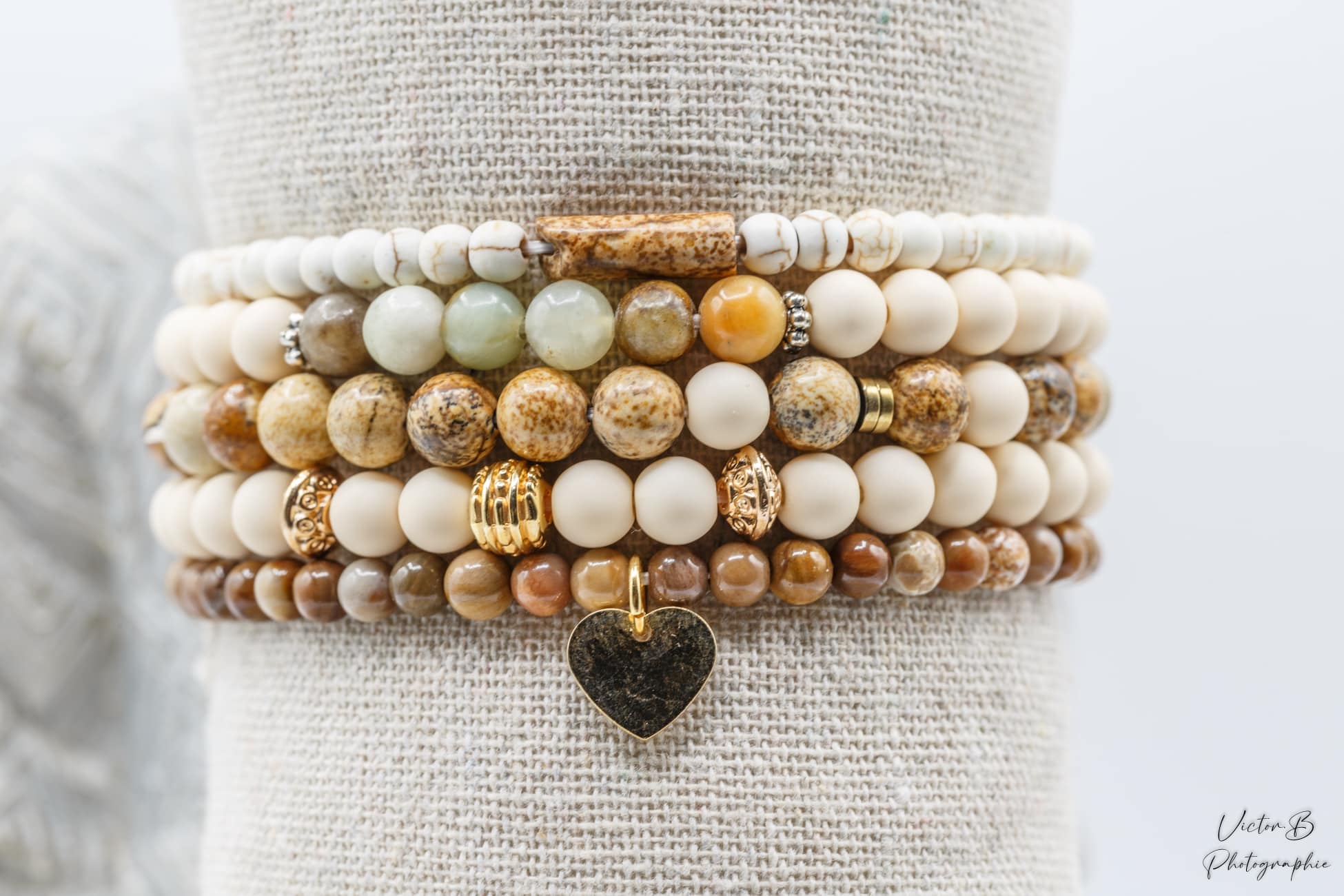 Collection boheme Jaspe paysage, bois fossille, magnésite, serpentine Collection boheme Jaspe paysage, bois fossille, magnésite, serpentine