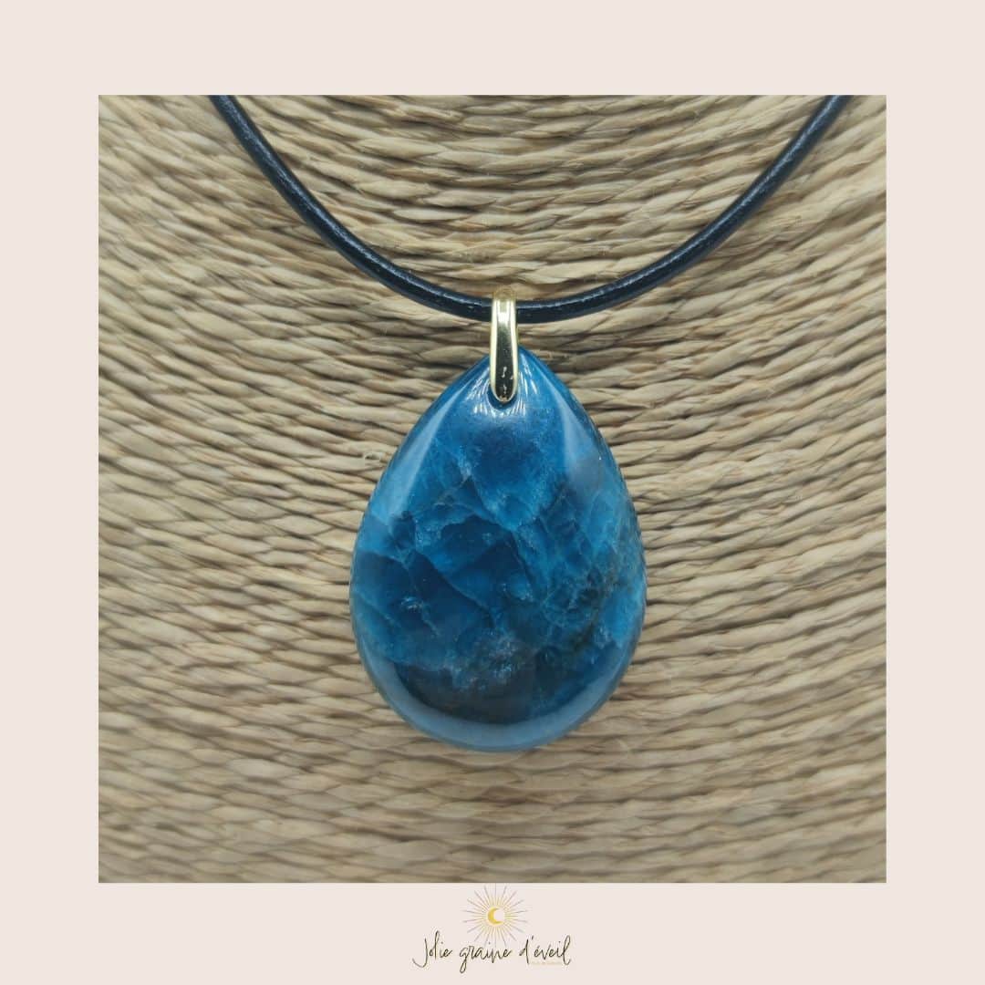 PENDENTIF Apatite SUR CORDON PENDENTIF Apatite SUR CORDON