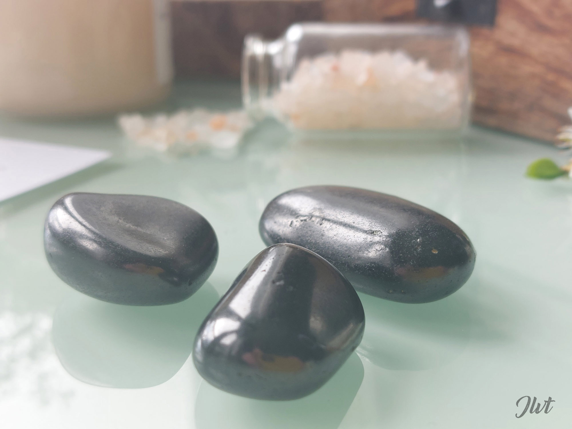 Shungite (3) Shungite (3)